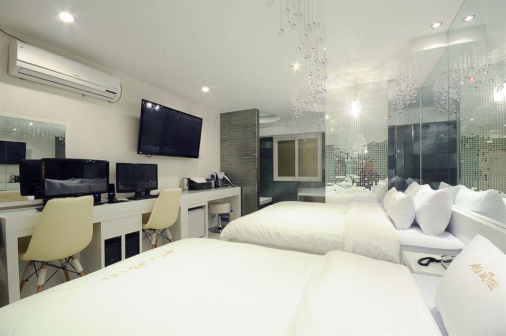 Boutique Hotel Aria Nampo Busan Exterior photo