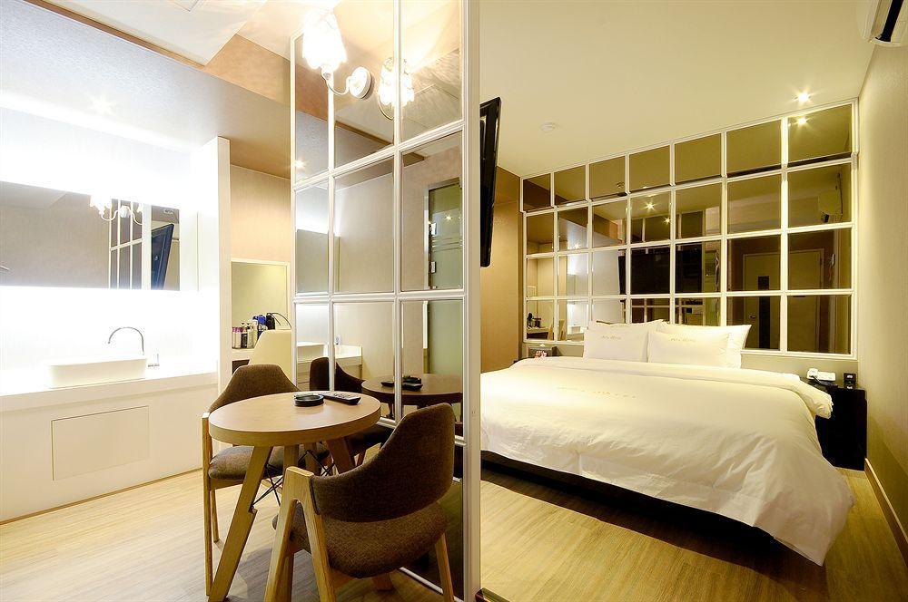 Boutique Hotel Aria Nampo Busan Exterior photo