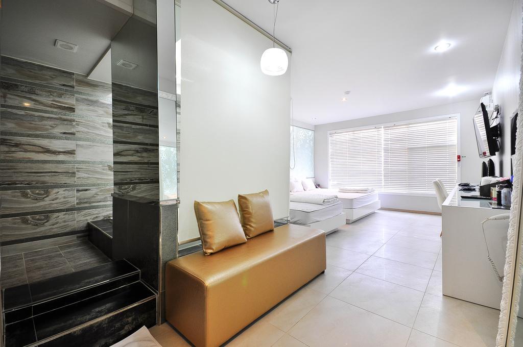 Boutique Hotel Aria Nampo Busan Exterior photo