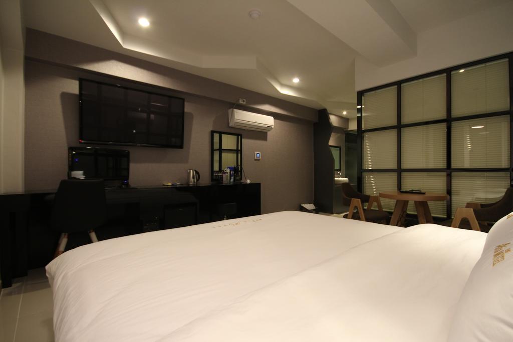 Boutique Hotel Aria Nampo Busan Exterior photo