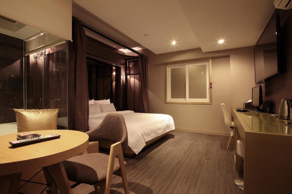 Boutique Hotel Aria Nampo Busan Room photo