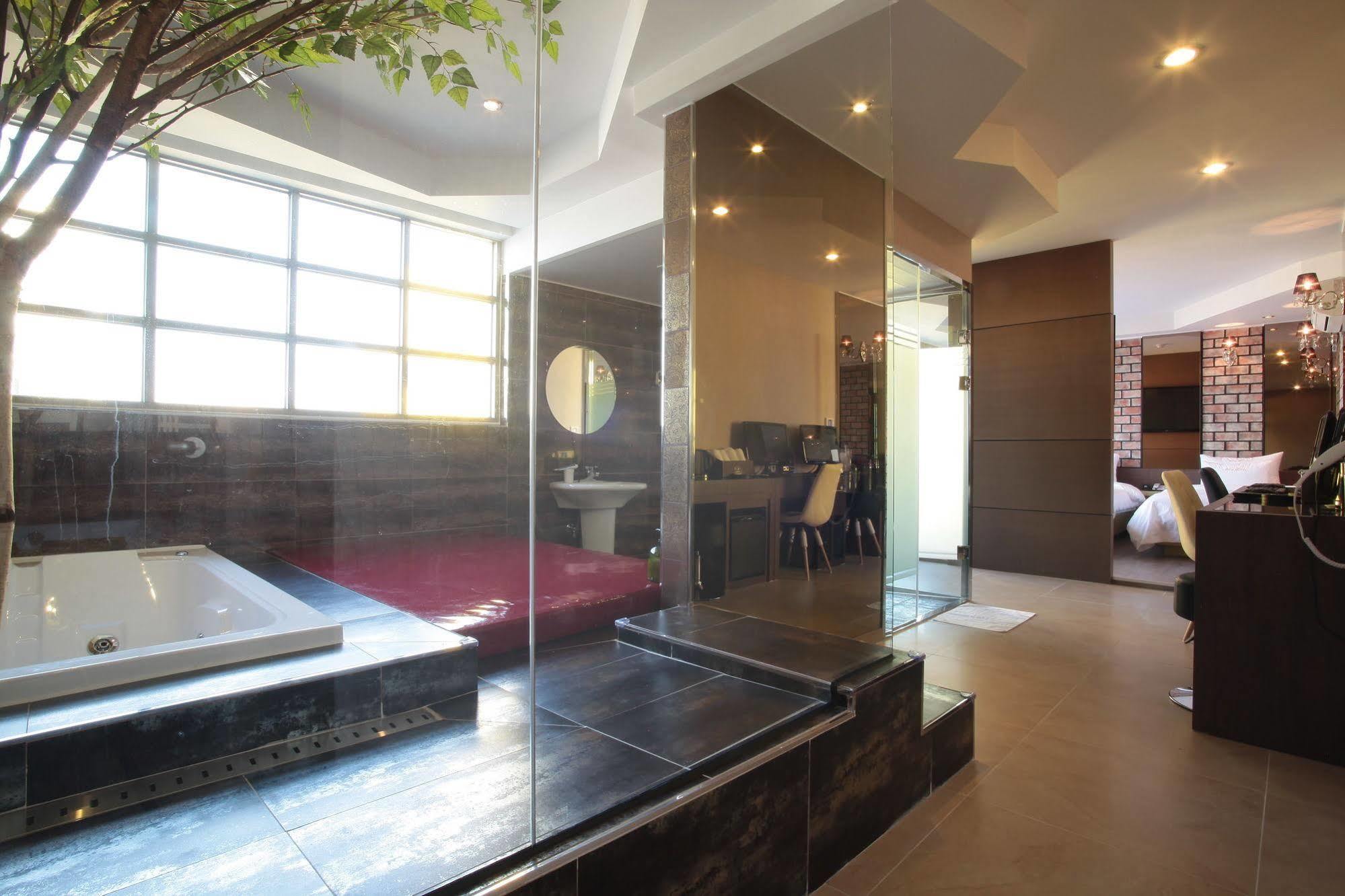 Boutique Hotel Aria Nampo Busan Exterior photo